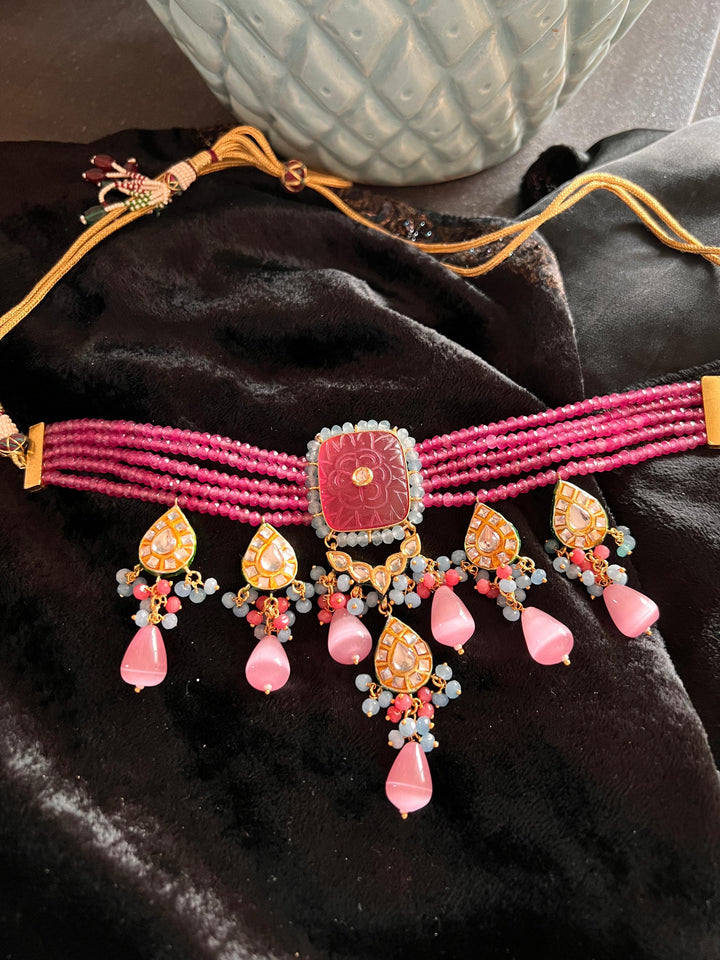 Stunning Kundan Choker with Earrings - SHIVKA