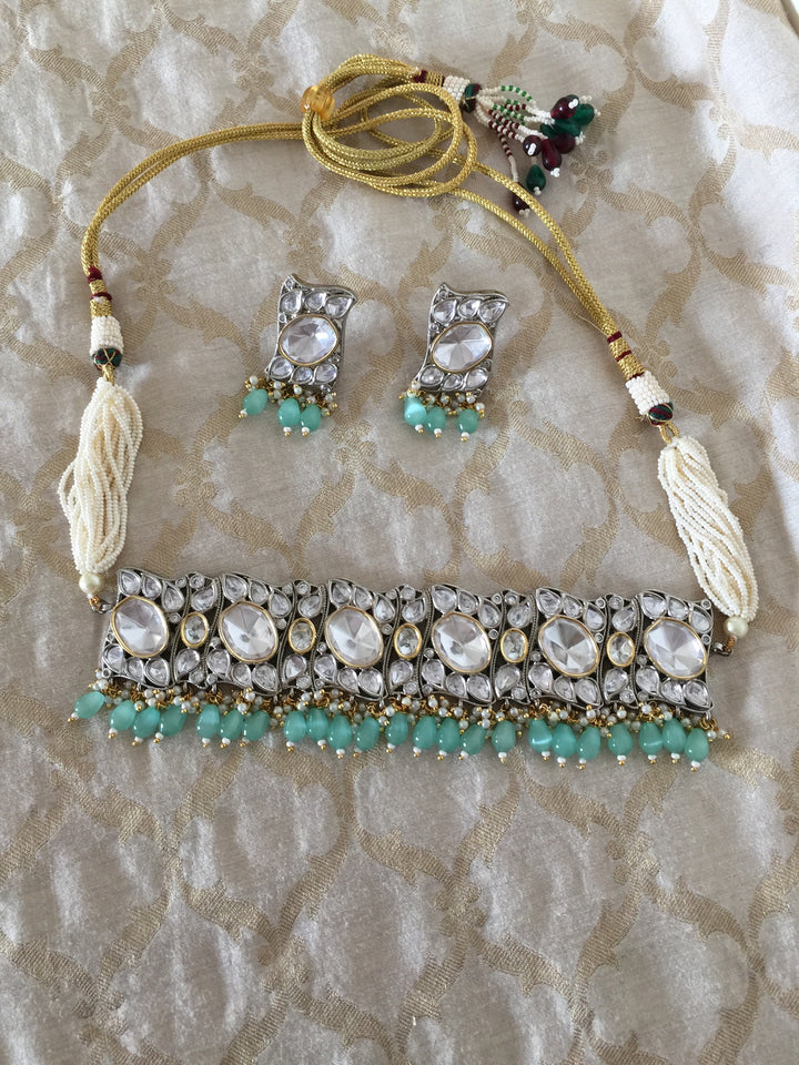 High Quality Kundan Choker with Statement Stud Earrings