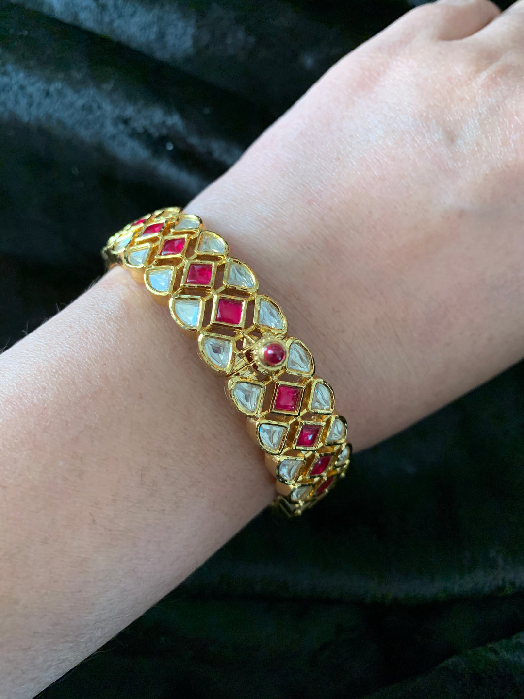 Classic Kundan Bangle