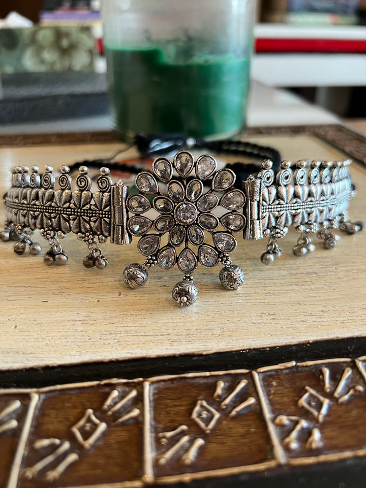 Vintage Art  Choker with Statement Studs