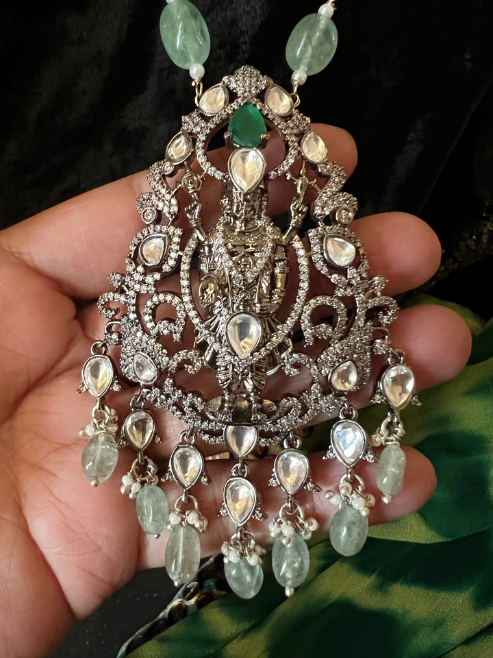 Victorian Pendant Necklace with Jhumka Earrings