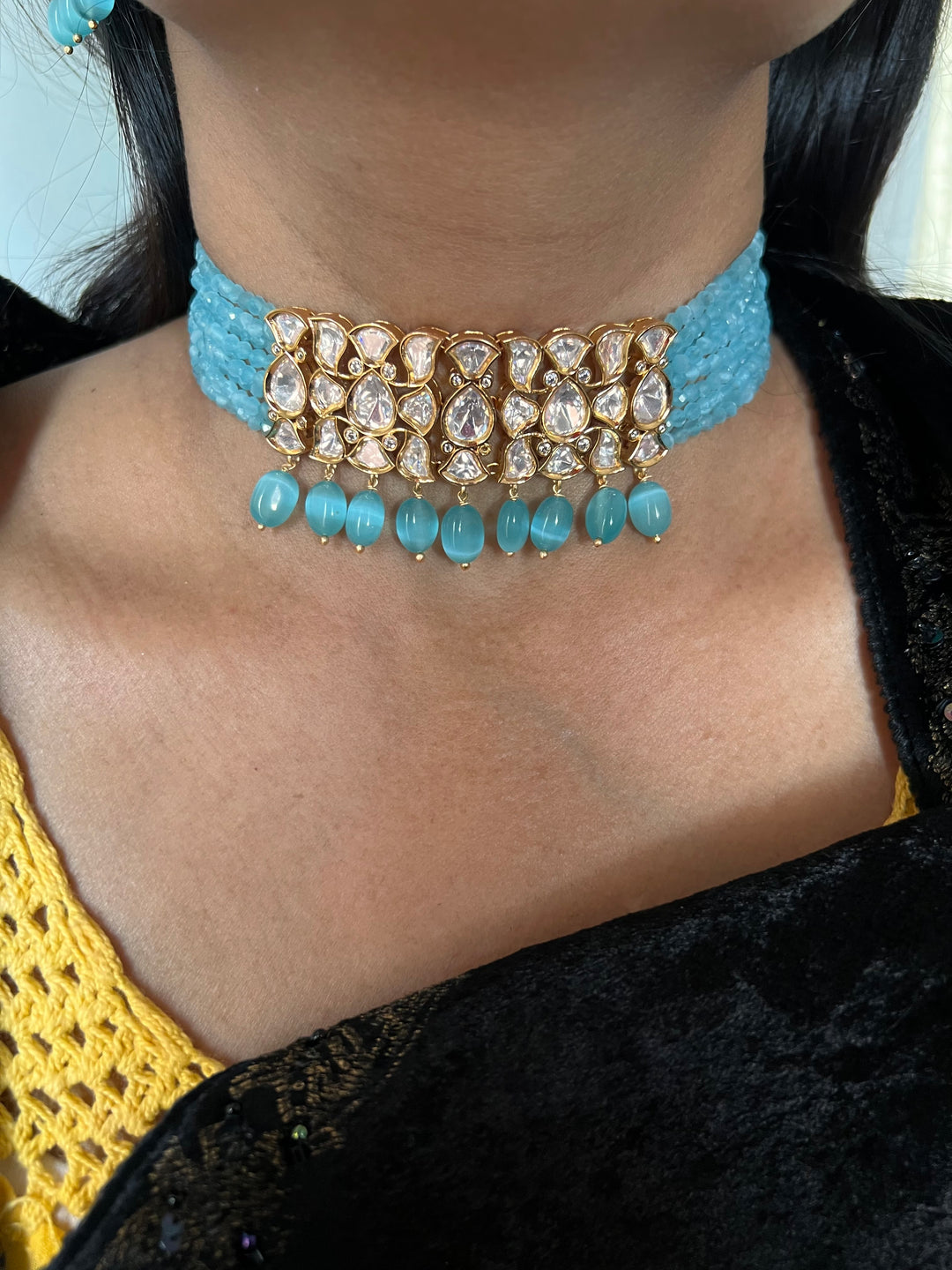 Elegant Sea Blue Kundan Choker with Studs