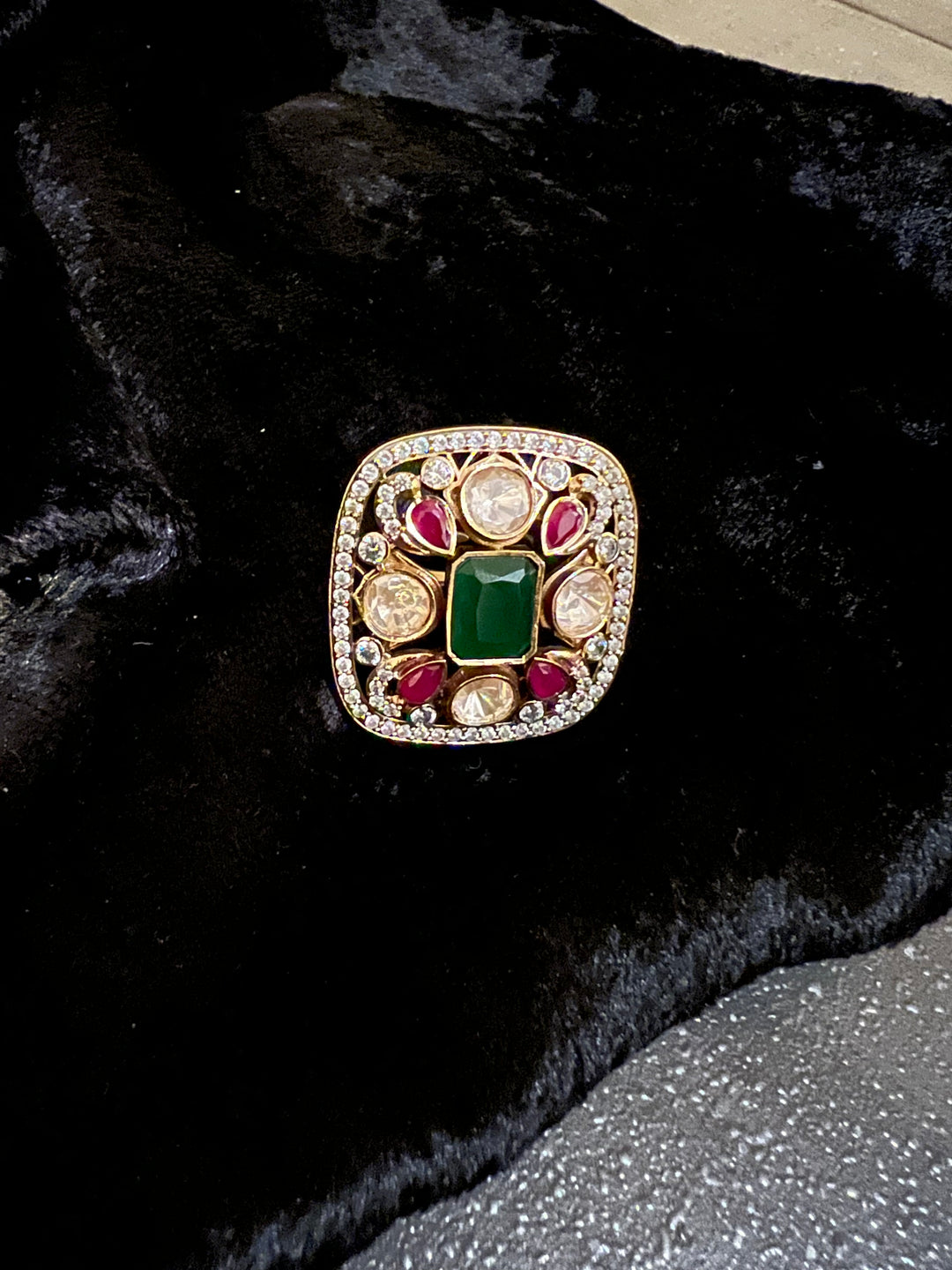 Gorgeous Vintage Kundan Ring