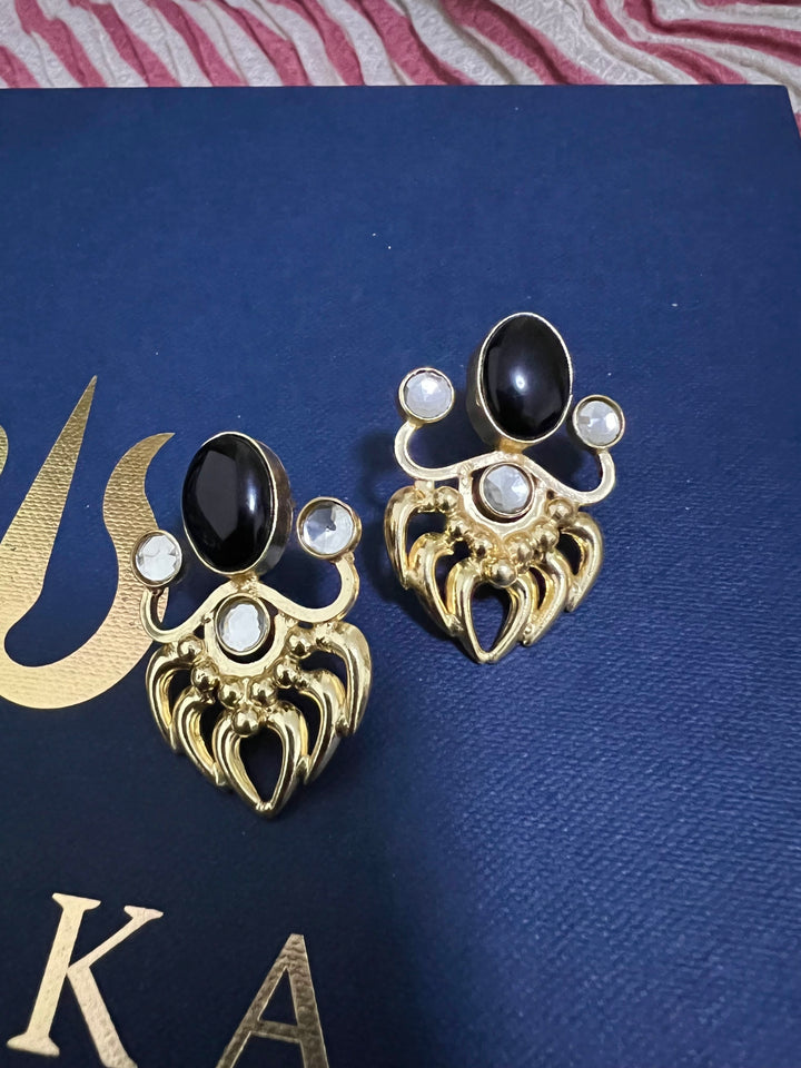 Black Stone and Kundan Studs