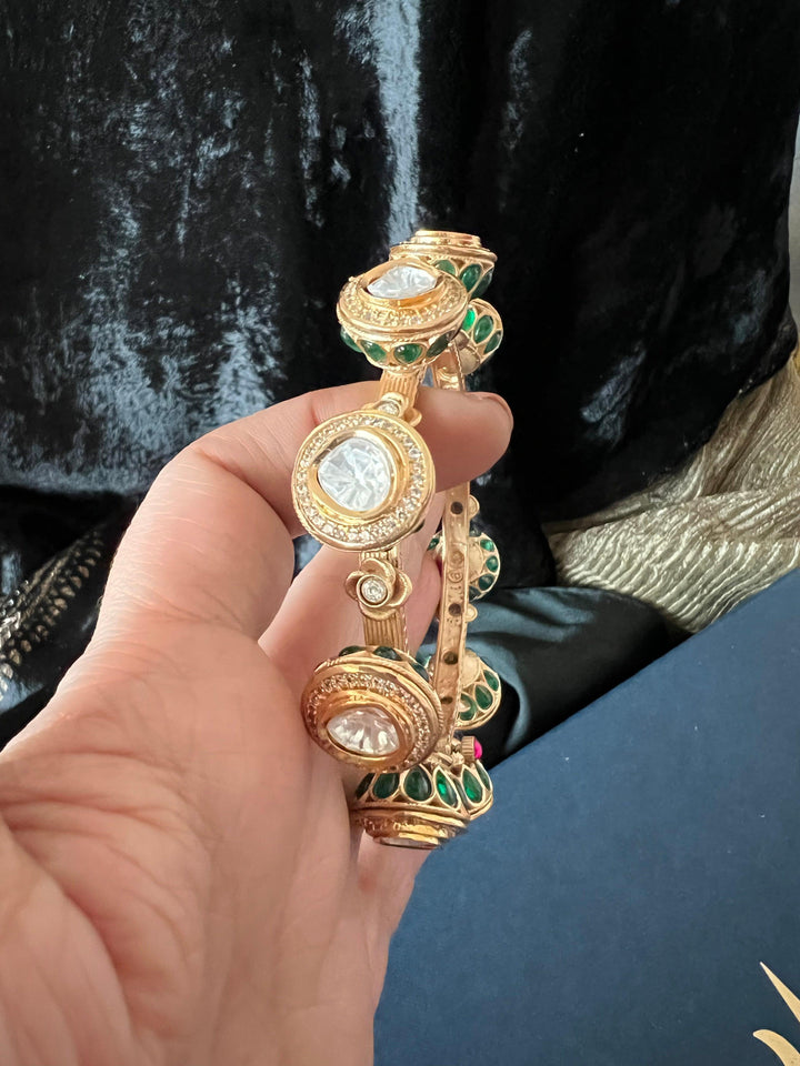 Scintillating Kundan Pacheli Kada - SHIVKA