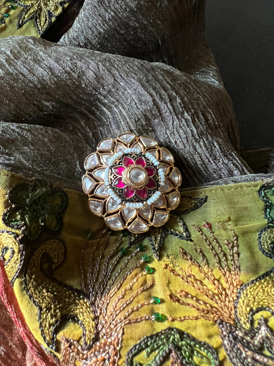 Kundan Rotating Ring
