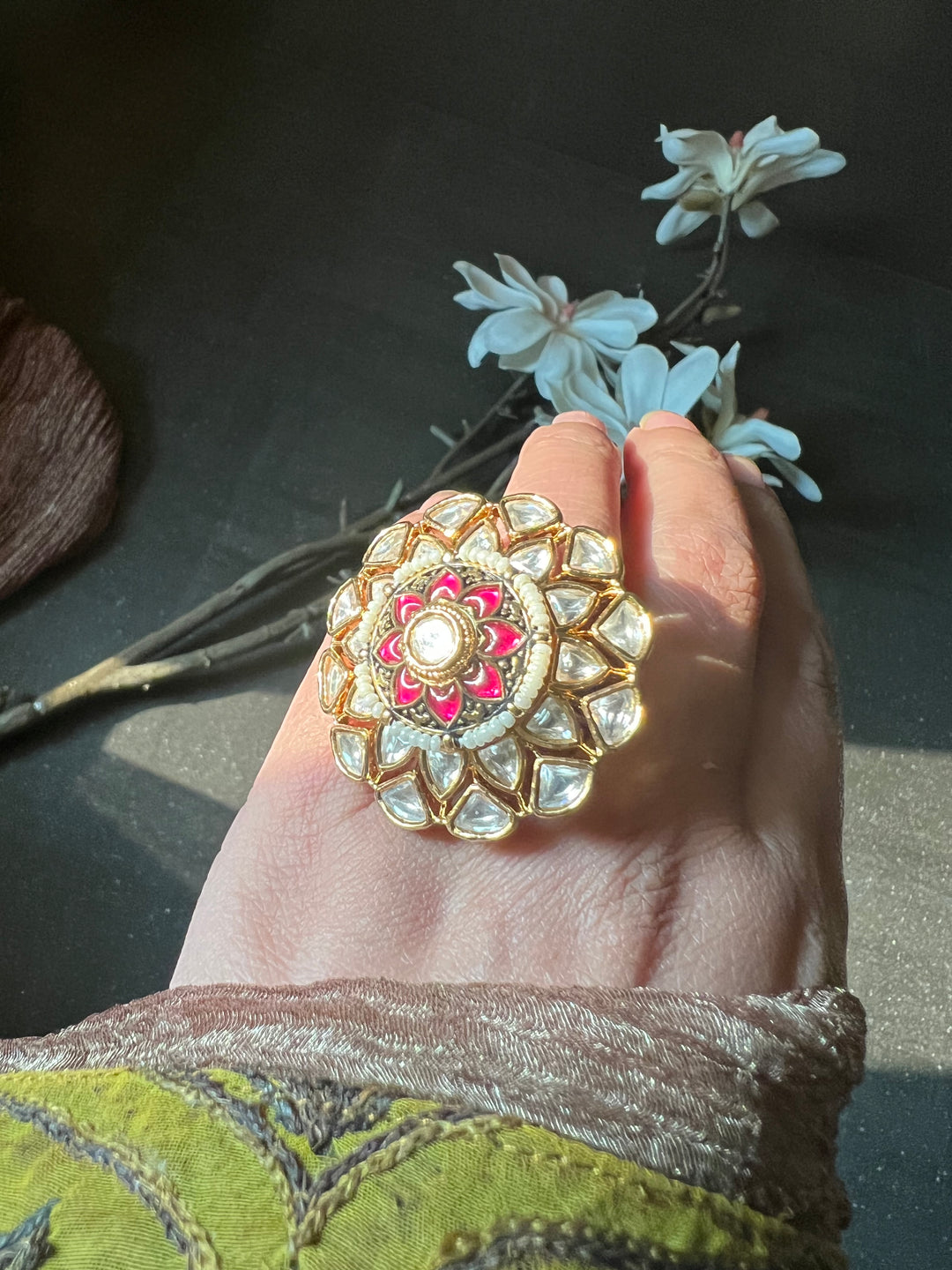 Kundan Rotating Ring