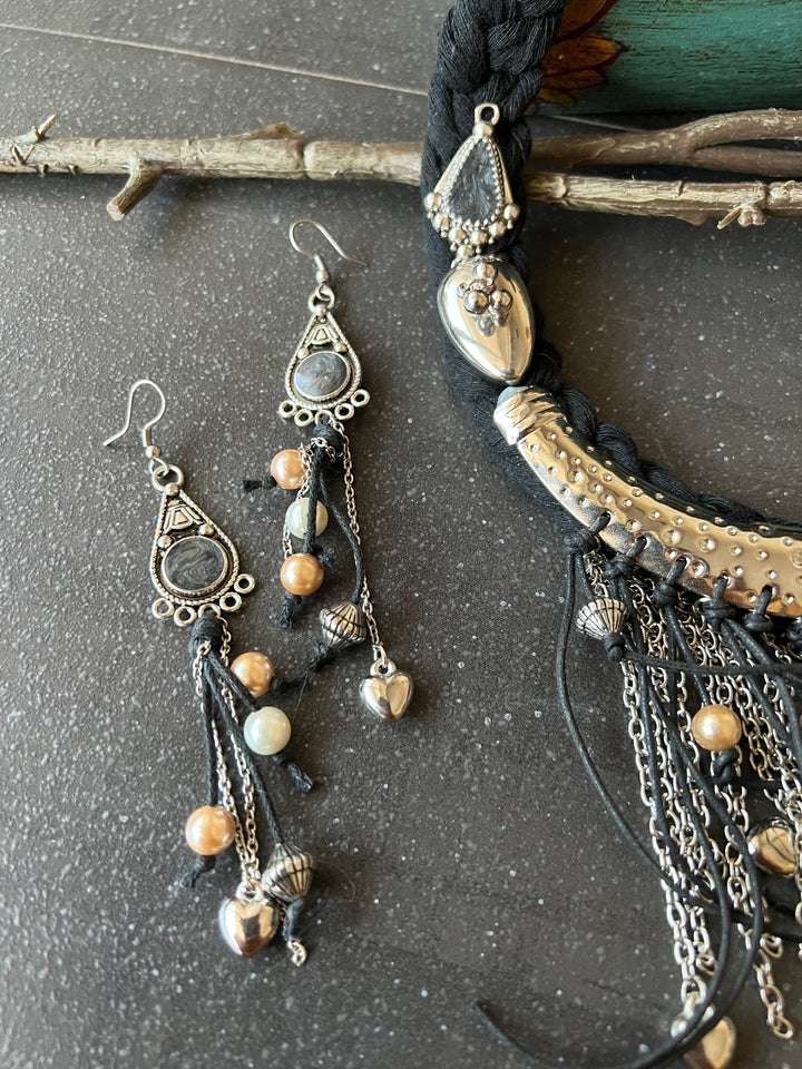 Fusion Hasli Necklace with Earrings