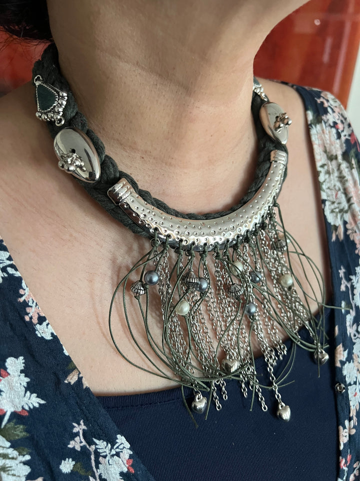 Fusion Hasli Necklace with Earrings