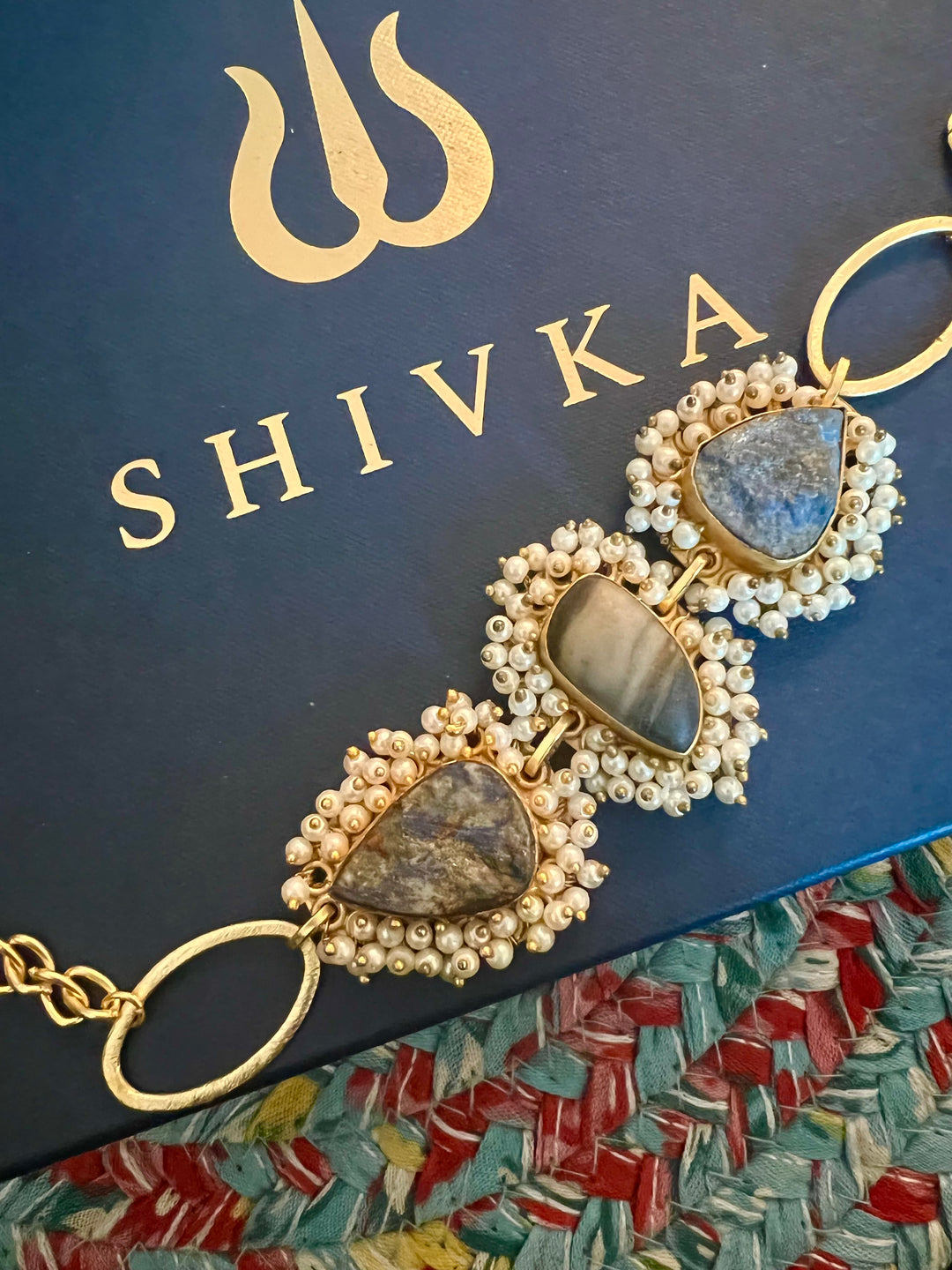 Pearls Cluster Bracelet