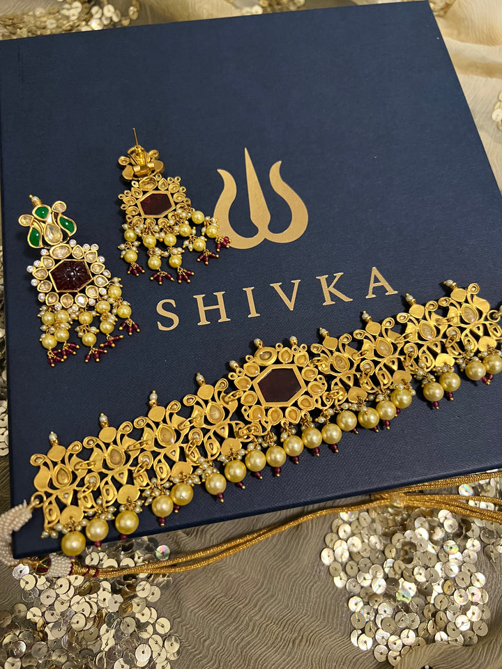 Royal Pachi Kundan Choker with Earrings