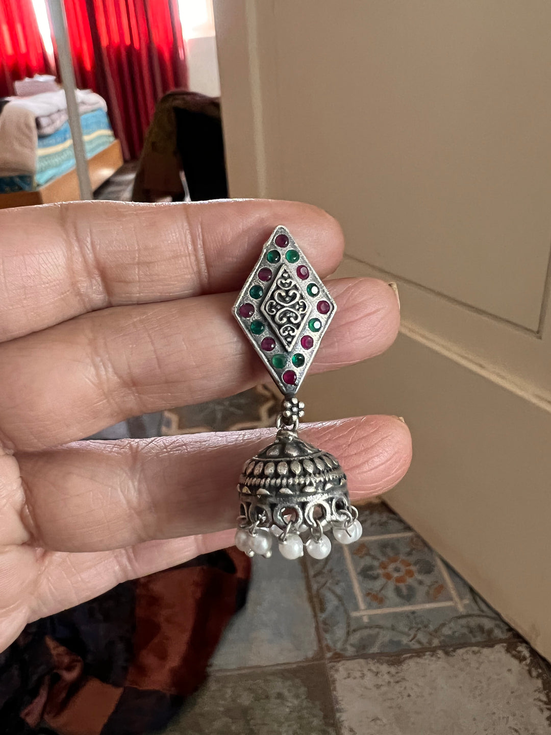 Beautiful Monalisa Stones Necklace with Jhumkis