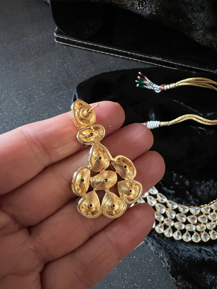 Statement Kundan Choker Necklace with Earrings