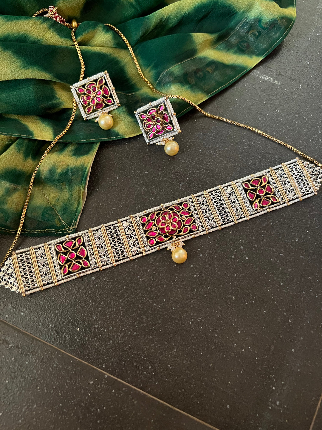 Fusion Silver Kundan Choker with Earrings