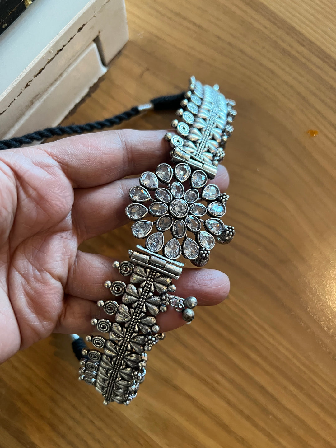 Vintage Art  Choker with Statement Studs