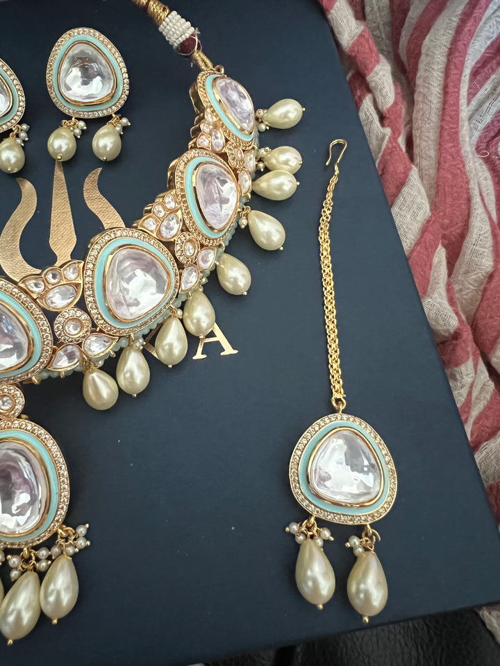 Bridal Kundan Choker with Earrings and Maangtikka