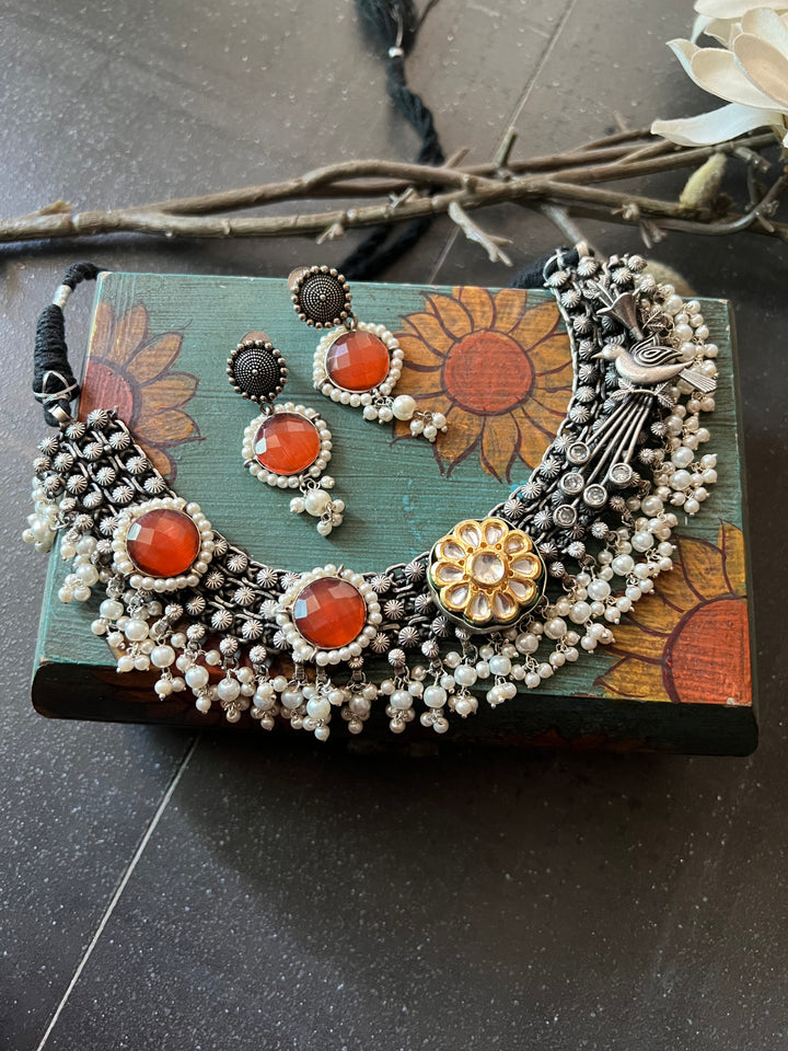 Vintage Artistic Necklace with Earrings