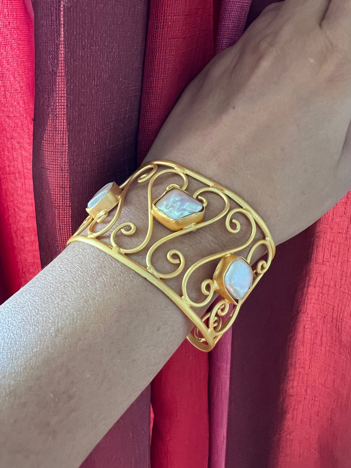 Fresh Water Baroque Pearl Open Cuff
