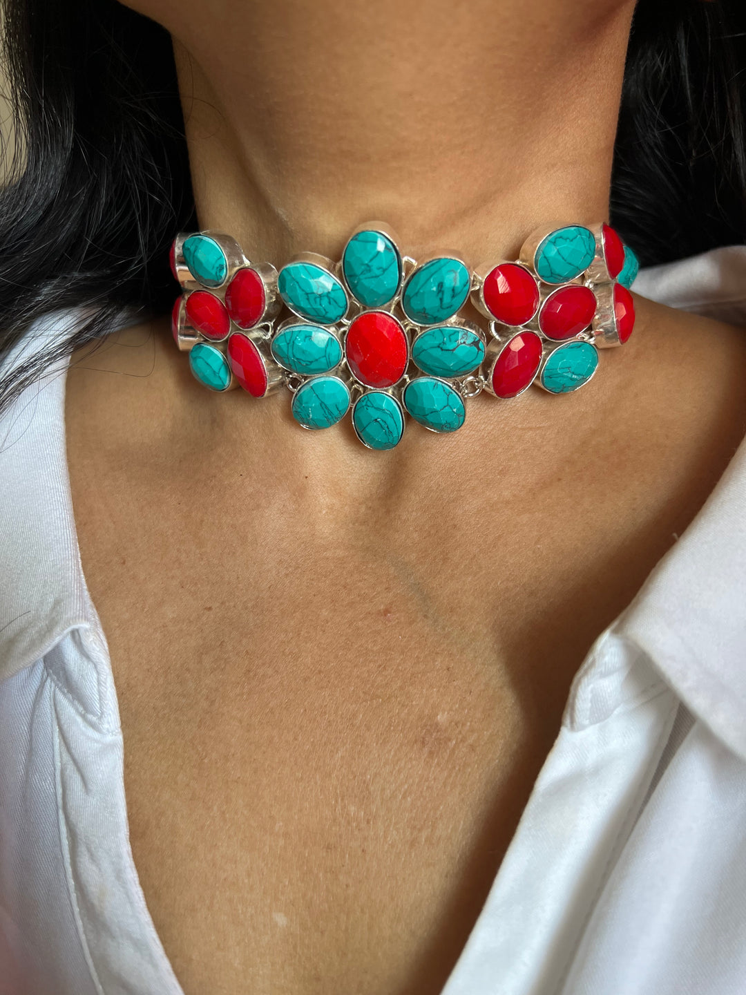 Beautiful Stone Choker with Stud Earrings