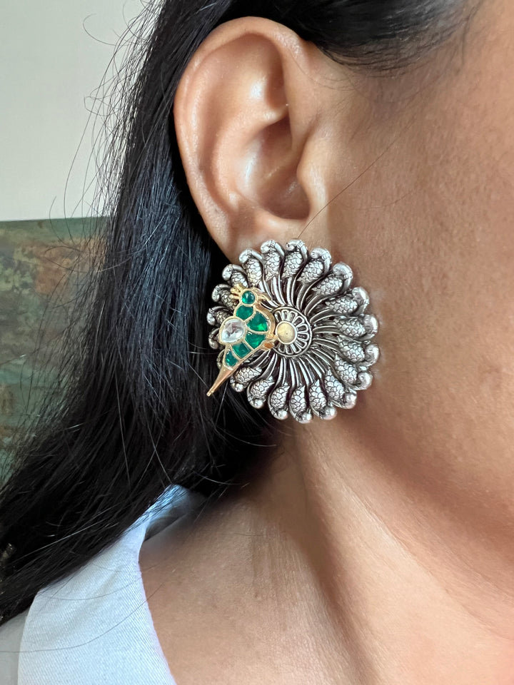 Elegant Fusion Studs