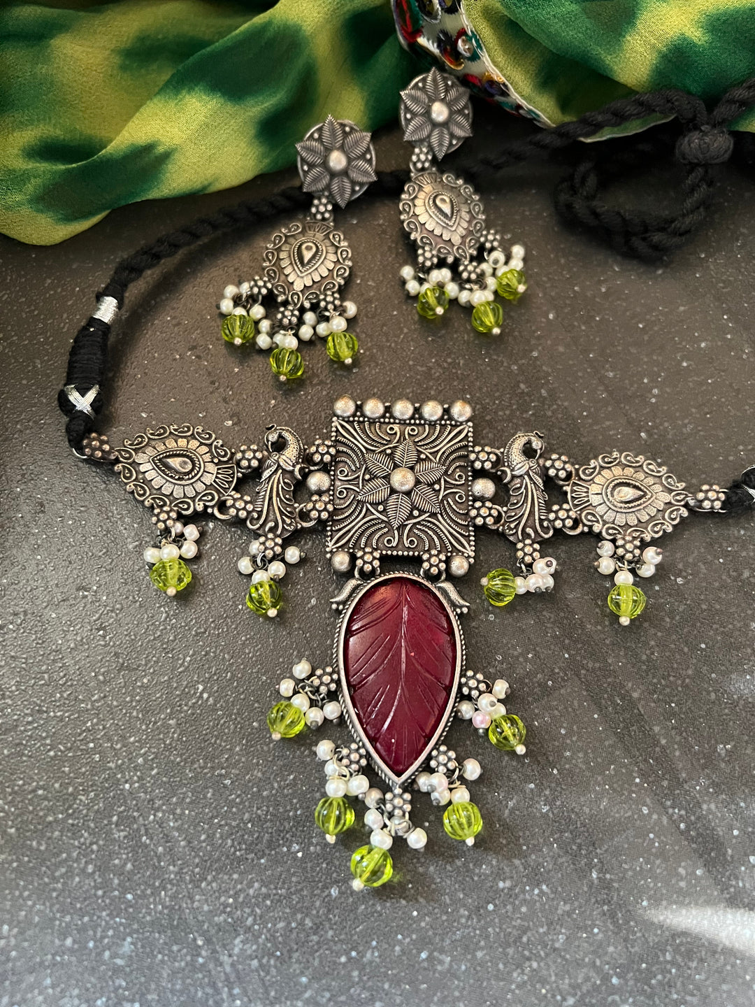 Vintage Carved Stones Choker with Statement Earrings