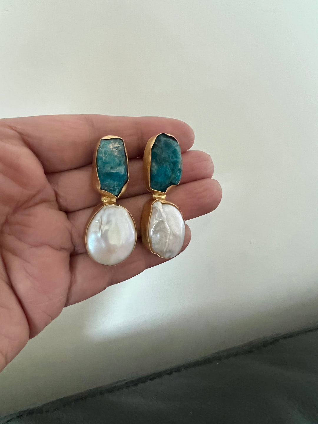 Classy Baroque Pearls Studs