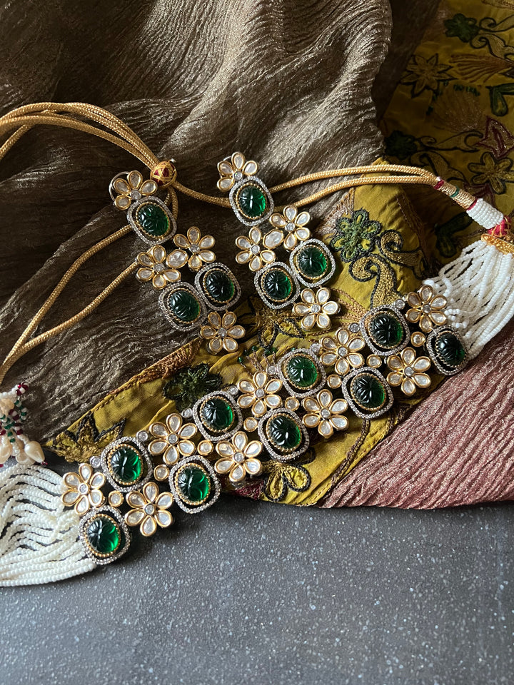 Kundan Choker with Earrings