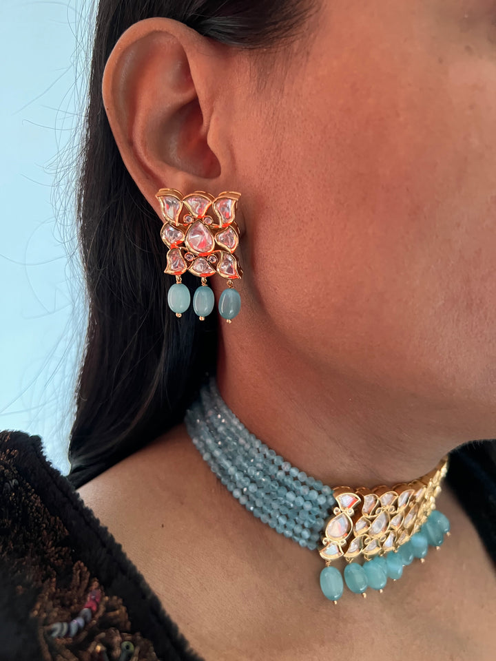 Elegant Sea Blue Kundan Choker with Studs