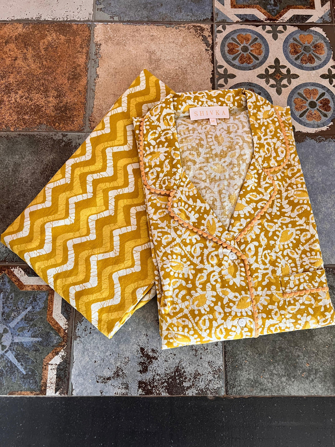 Yellow Print Cotton Night Suit - SHIVKA