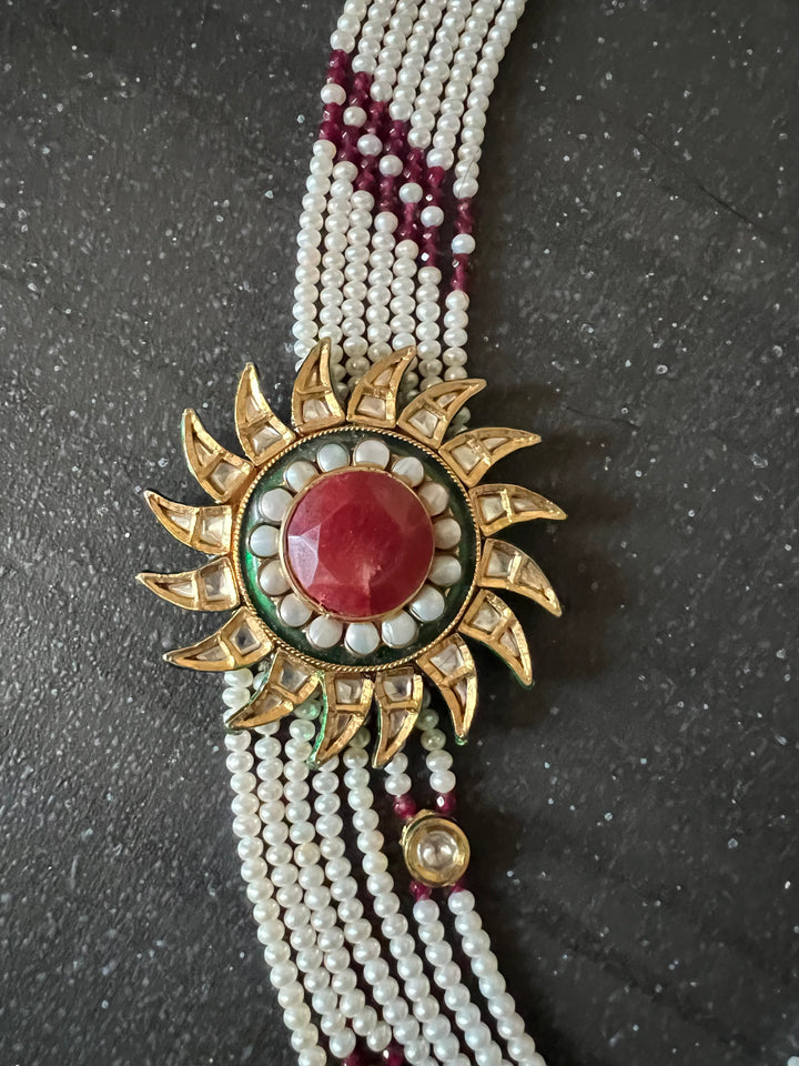 Beautiful Multilayered Pearls and Kundan Necklace with Studs