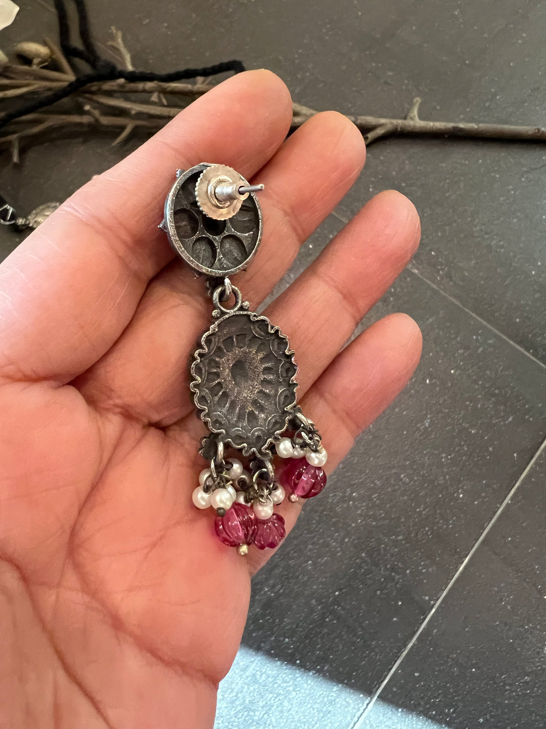 Vintage Carved Stones Choker with Statement Earrings