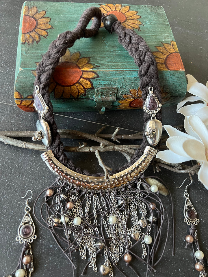 Fusion Hasli Necklace with Earrings