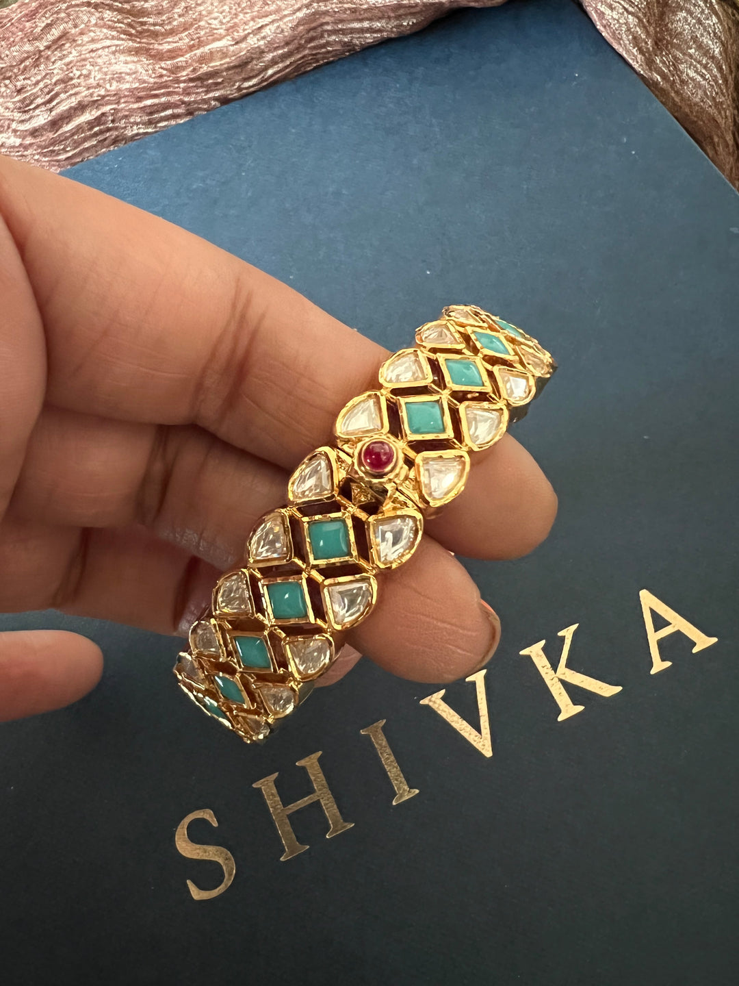 Classic Kundan Bangle