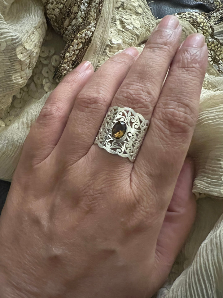 Beautiful Cut-work Quartz Ring