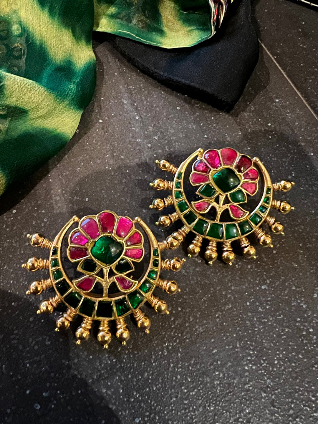 Beautiful Fusion Kundan Pendant Necklace with Earrings