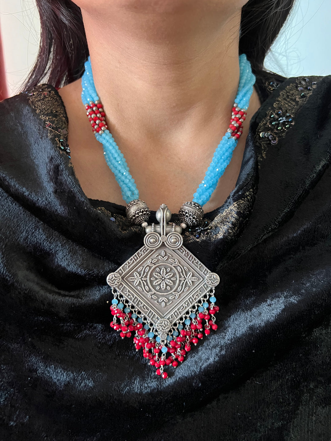 Beautiful Blue and Red Pendant Necklace with Statement Earrings