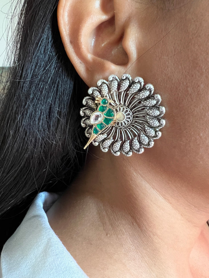 Elegant Fusion Studs