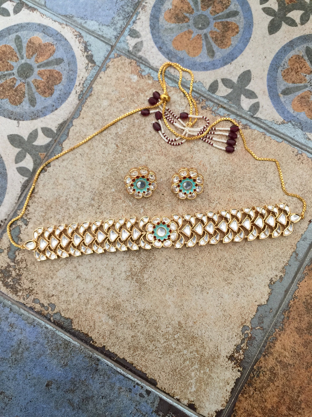 Gorgeous Polki Kundan Choker with Studs