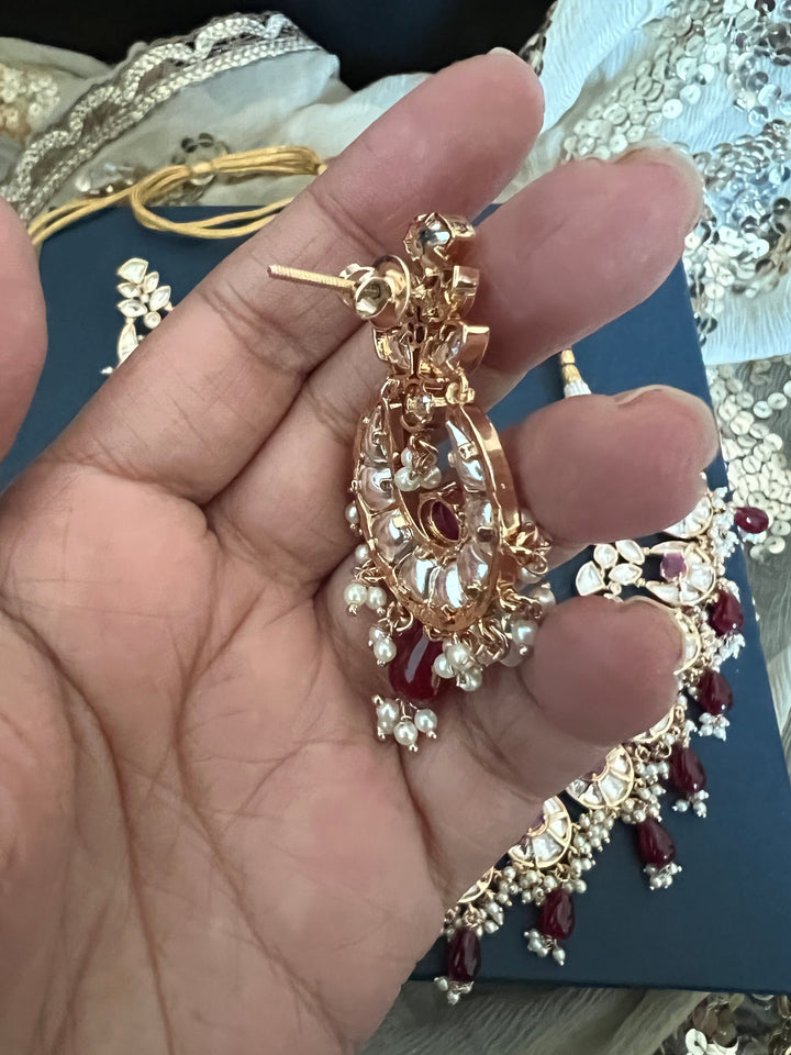 Scintillating Bridal Kundan Necklace with Chandbaalis