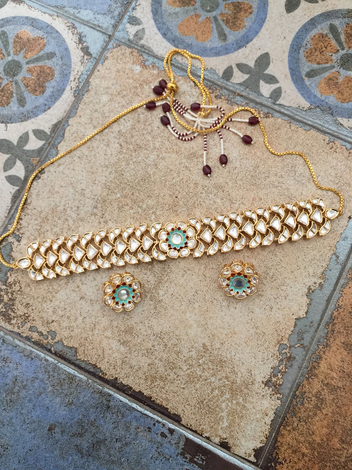 Gorgeous Polki Kundan Choker with Studs
