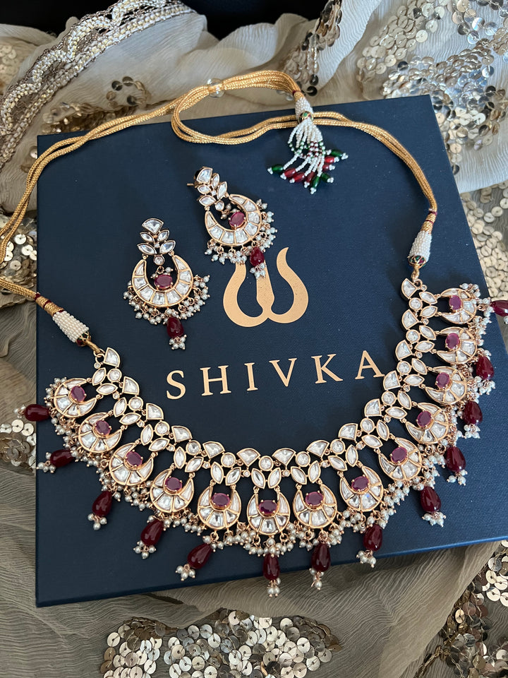 Scintillating Bridal Kundan Necklace with Chandbaalis