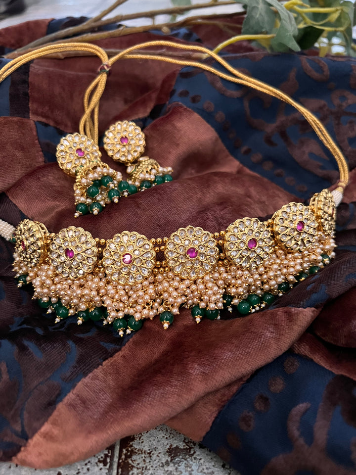 Elegant Kundan Choker with Earrings and Maangtikka