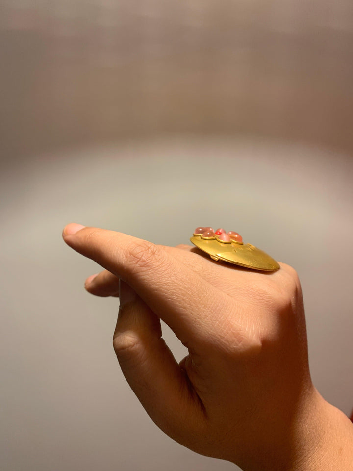 Vintage Heartbreak Gold Tone Ring - SHIVKA