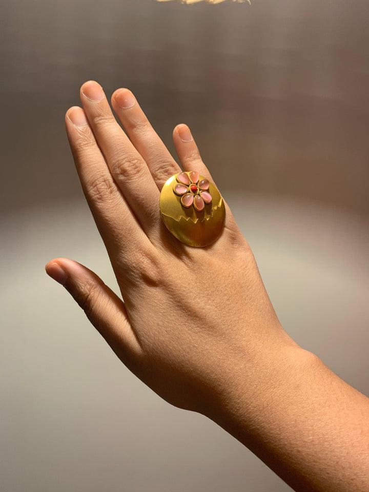 Vintage Heartbreak Gold Tone Ring - SHIVKA