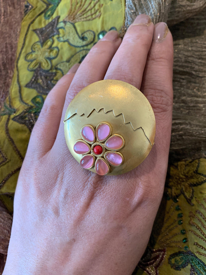 Vintage Heartbreak Gold Tone Ring - SHIVKA