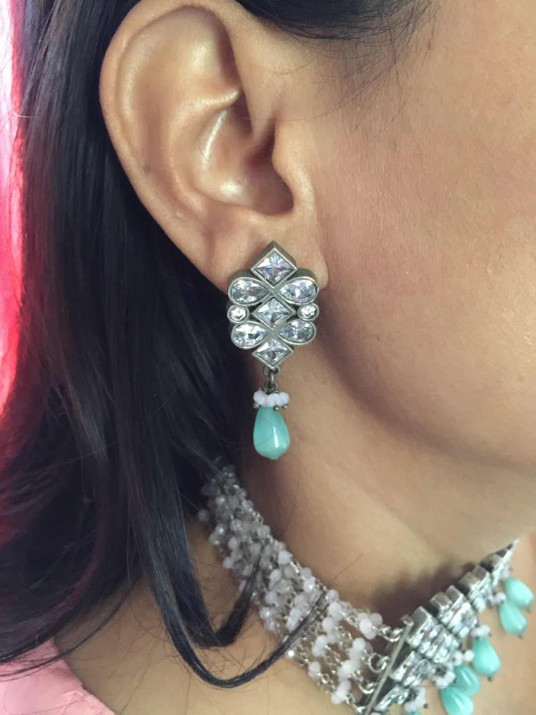 Beautiful Stones and Pearls Choker with Earrings