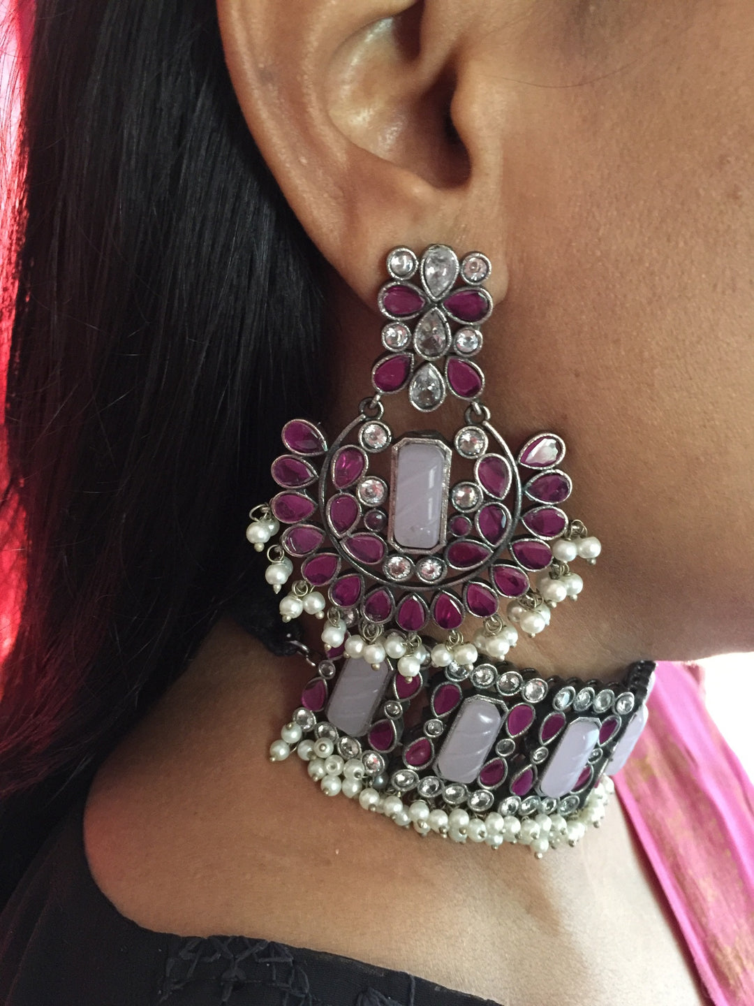 Scintillating Vintage Stones Choker with Statement Chandbaalis