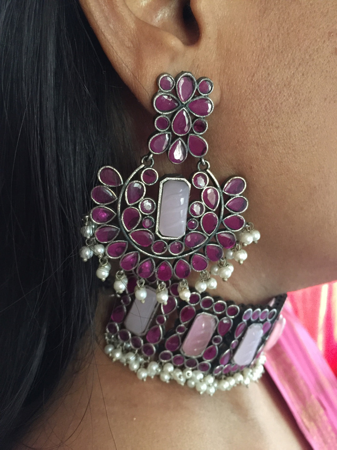 Scintillating Vintage Stones Choker with Statement Chandbaalis