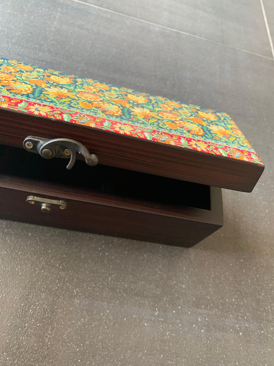 Floral Wooden Teabox - SHIVKA