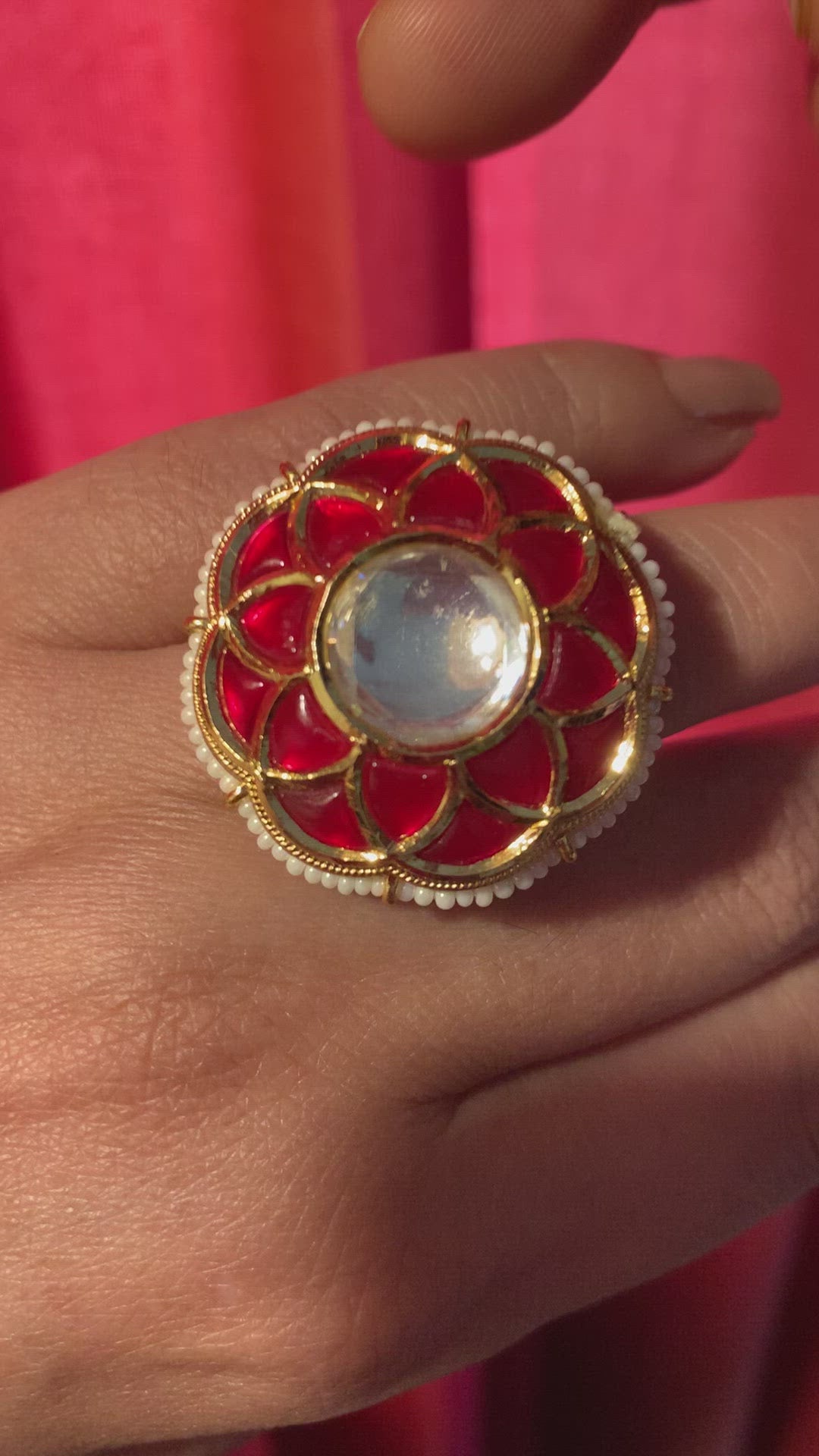 Red Kundan Revolving Ring